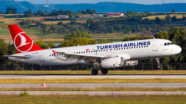 TC-JPR:Airbus A320-200:Turkish Airlines